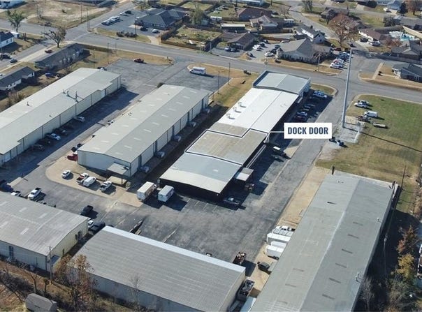 555D  N 13th  ST, Rogers, AR 72756