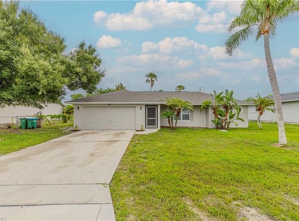 321 NE 10th St, CAPE CORAL, FL 33909
