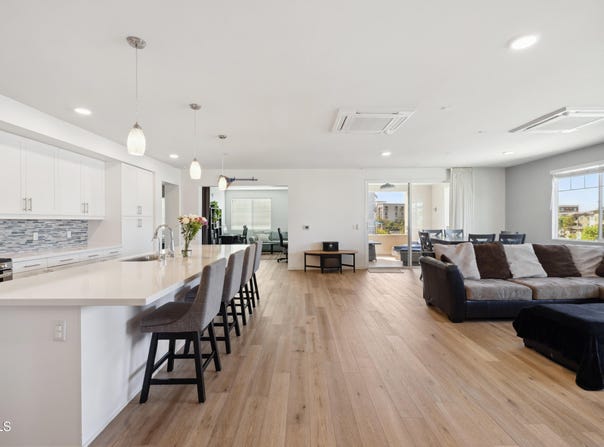 2800 Wagon Wheel Road, Oxnard, CA 93036