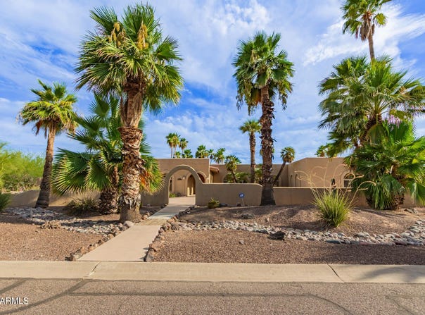 6023 E TURQUOISE Avenue, Paradise Valley, AZ 85253