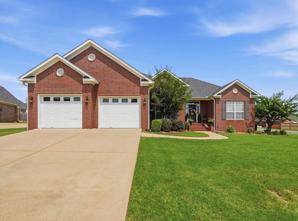 55 Linda Cir, Greenbrier, AR 72058