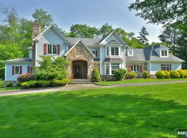 25 Stony Brook Drive, North Caldwell, NJ 07006