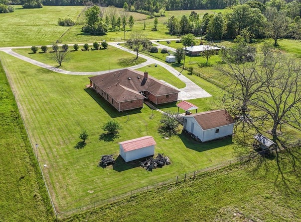 1595 Pumping Station Road, Greensburg, LA 70441