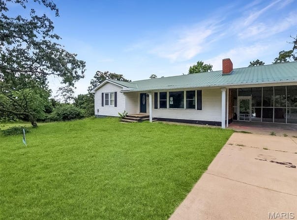 2253 Highway 32, Bixby, MO 65439