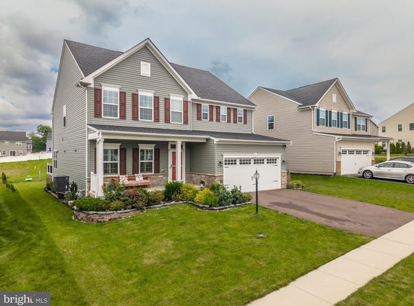 523 SPRING MANOR BOULEVARD, GILBERTSVILLE, PA 19525