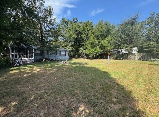 5472 Sam Houston Drive, Log Cabin, TX 75148