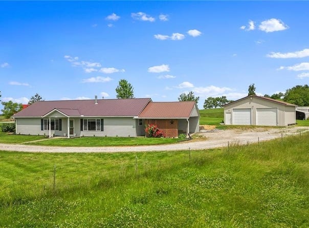 42038 F Highway, Richmond, MO 64085