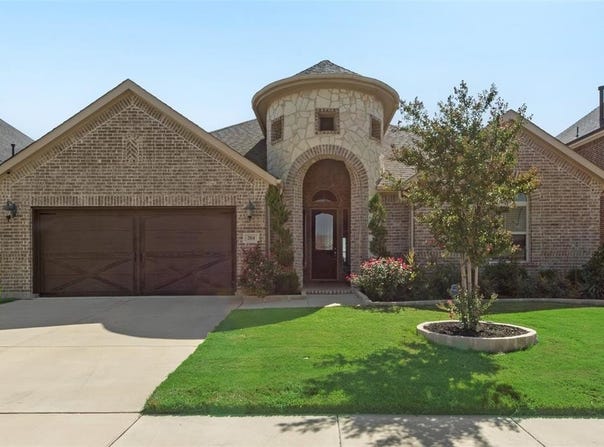 204 Cross Fox Lane, Aledo, TX 76008