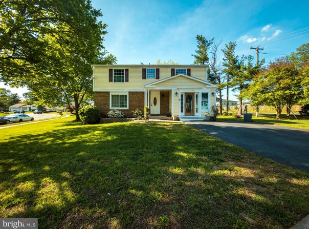 2961 ASHDOWN FOREST, OAK HILL, VA 20171