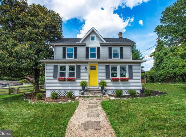 411 E A ST, PURCELLVILLE, VA 20132