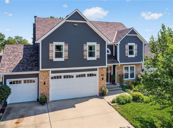 297 W Westhoff Place, Gardner, KS 66030