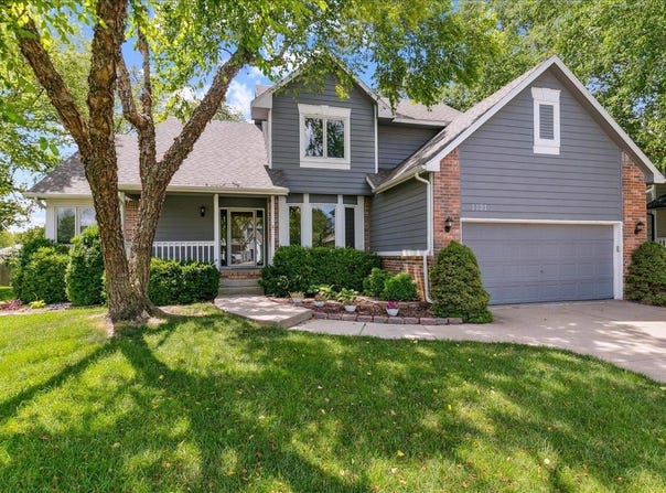 1121 W Mulberry Ct, Andover, KS 67002