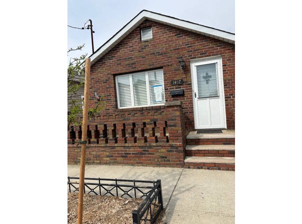 14-07 Cross Bay Blvd, Broad Channel, NY 11693