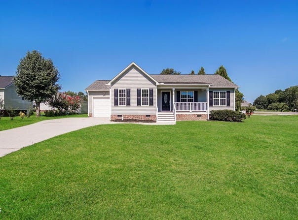 28 Jc Drive, Selma, NC 27576