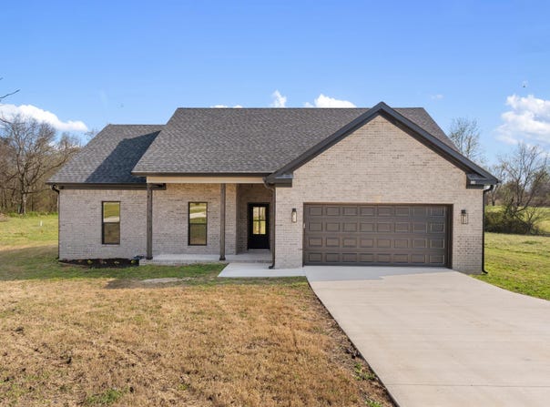28 Sisney Drive, Ash Flat, AR 72513
