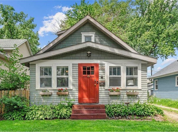 230 17th Avenue N, Hopkins, MN 55343