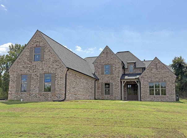 289 ROLLING GROVE Blvd, Collierville, TN 38017