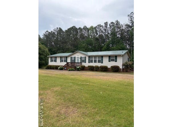 4190 Old Indian Rd, Brodnax, VA 23920