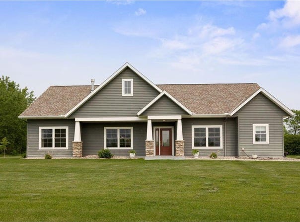 20790 196th Road, Hutchinson, MN 55350