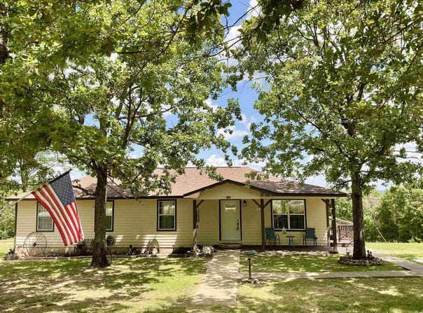 Yellville, AR 72687