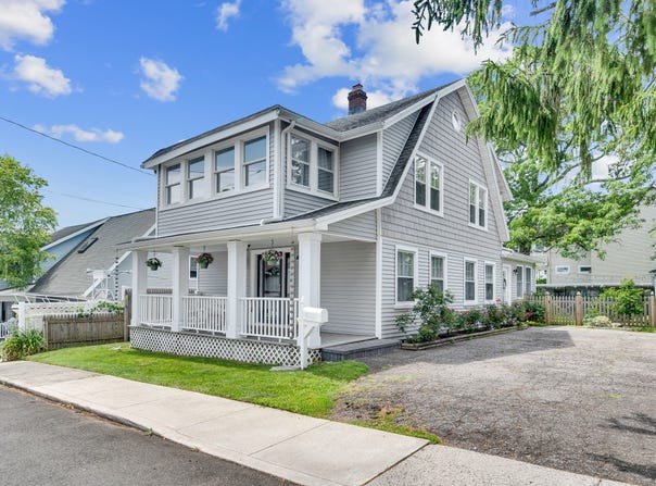 12 Scott Street, West Haven, CT 06516