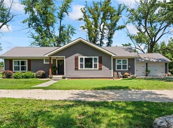 28505 S State Route D Highway, Cleveland, MO 64734