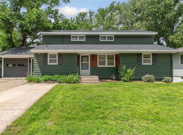 713 Sherman Street, North Mankato, MN 56003