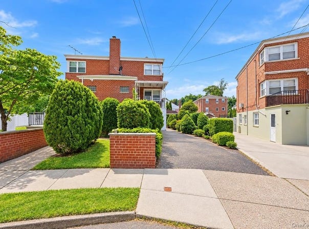 17 Abner Place, Yonkers, NY 10704