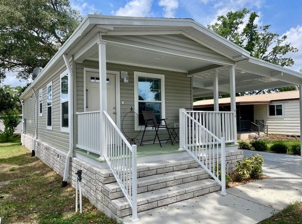 616 Hickory Hill, Lady Lake, FL 32159