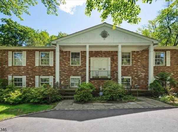 6 Persimmon Way, Springfield Twp., NJ 07081-3606