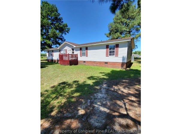 64 Derby Lane, Parkton, NC 28371