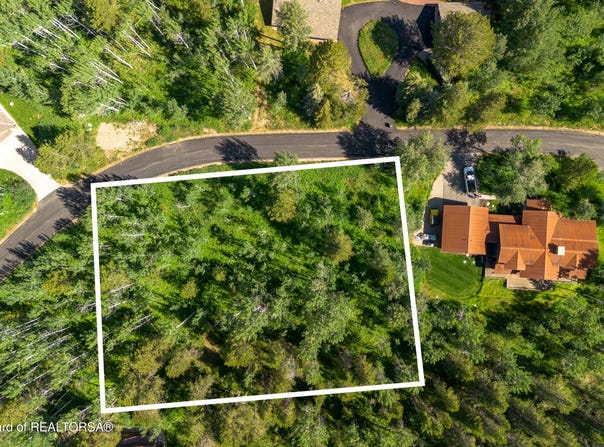 5300 W WOODCHUCK Road, Wilson, WY 83014