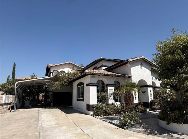 16272 Star Crest, Fontana, CA 92336