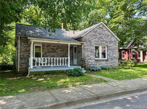 518 Doss Street, Farmington, MO 63640
