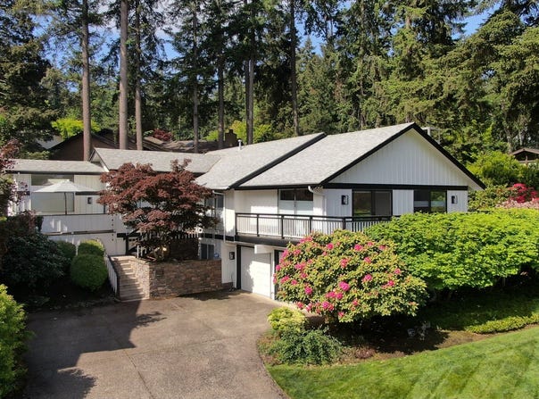 2496 PANORAMA Dr, Eugene, OR 97405