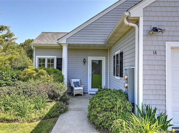 14 Village Way, Westport, MA 02790