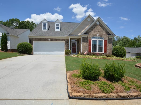 2 Bamburg Brae Court, Simpsonville, SC 29681