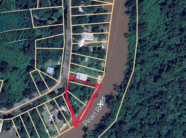 124 Oak Point Rd., Picayune, MS 39466