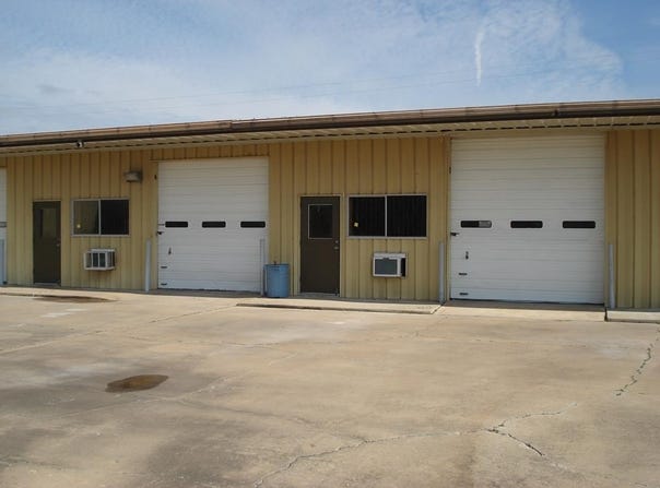 2001 KILOWATT DR, Bay City, TX 77414