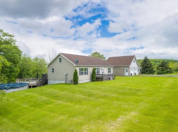 1094 Farmington Hill Road, Tioga, PA 16946
