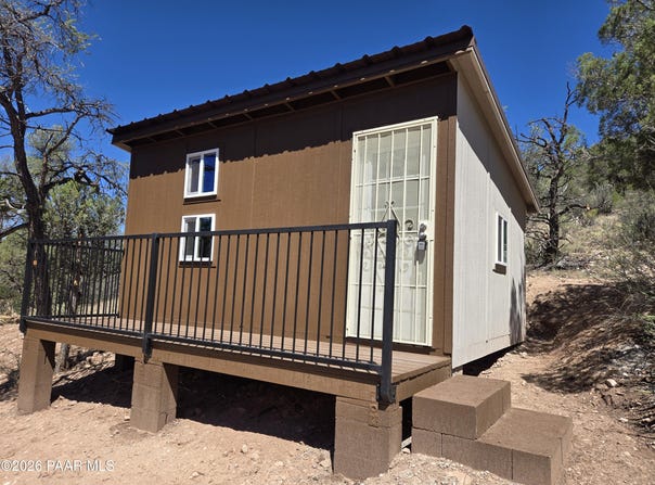 207a S Arizona Road, Ash Fork, AZ 86320