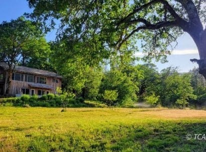 8480 St. John Road, Hyampom, CA 96046