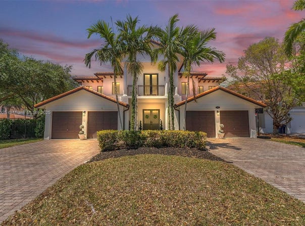 19386 SW 78th Pl, Cutler Bay, FL 33157