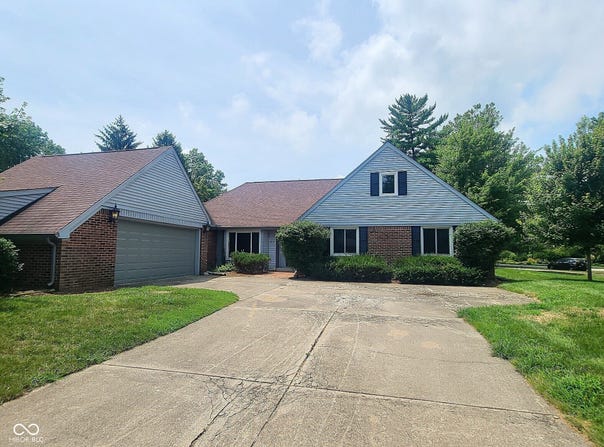3632 Mockingbird Drive, Columbus, IN 47203