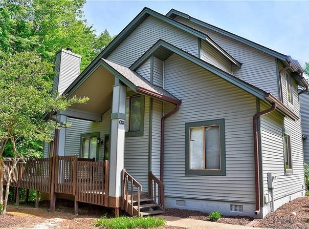 351 Bridgewater Drive, Newport News, VA 23603