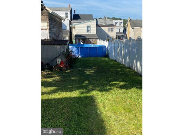 328 DOCK STREET, SCHUYLKILL HAVEN, PA 17972