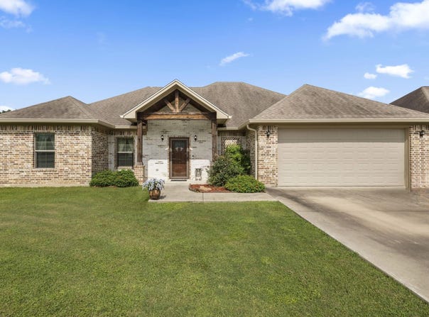 1008 KELSEY LN, Bridge City, TX 77611