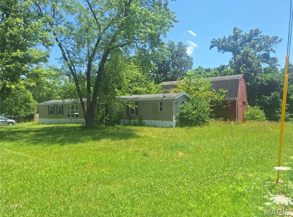 16 Genevieve Lane, Moscow Mills, MO 63362