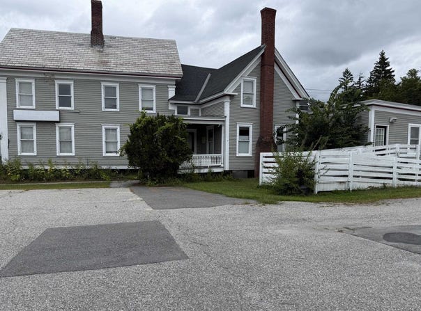 130 Pleasant Street, Claremont, NH 03743