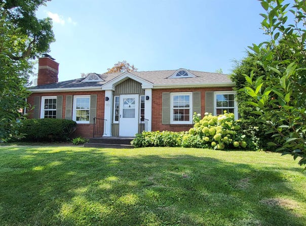 110 N Chestnut Street, Platteville, WI 53818